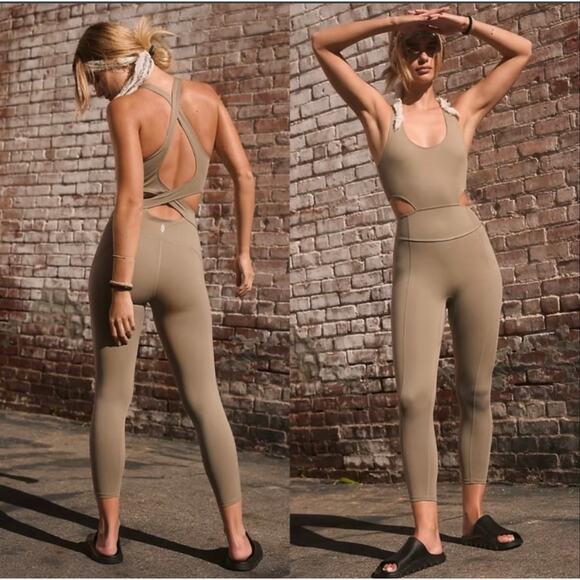 Free People Movement Back It Up Jumpsuit - New Medium - Picture 1 of 2